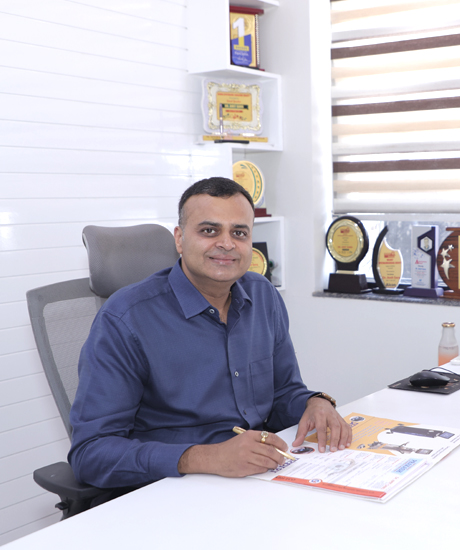Dr. Amit Garg